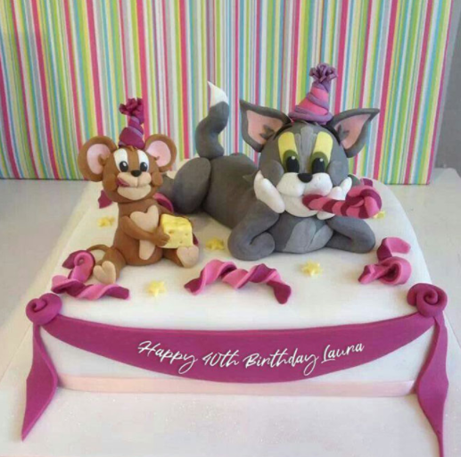 Bánh fondant màu hồng chuột Mickey nơ hồng tặng bé gái 4 tuổi - Bánh Thiên  Thần : Chuyên nhận đặt bánh sinh nhật theo mẫu
